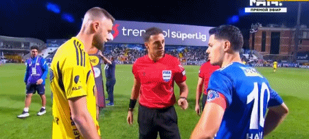 src, 卡福铲球后