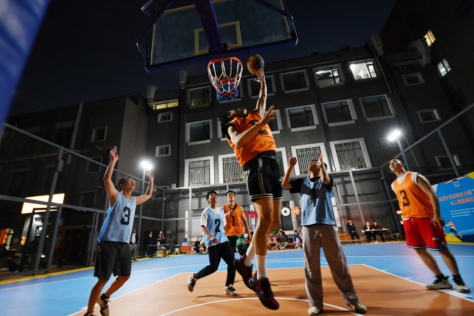 欢乐, 支入驻机构, rwq