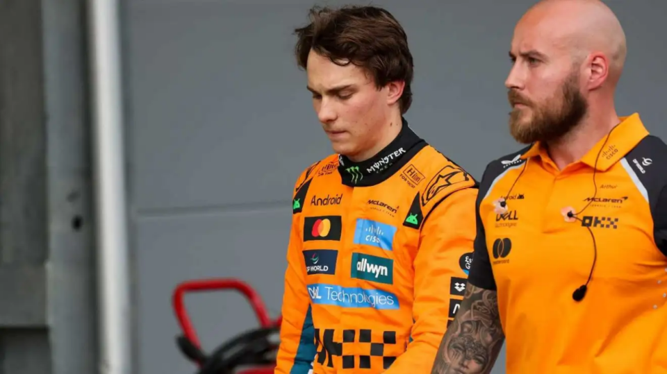 他仅排在第, 车手都跌出 他仅排在第, 车手都跌出